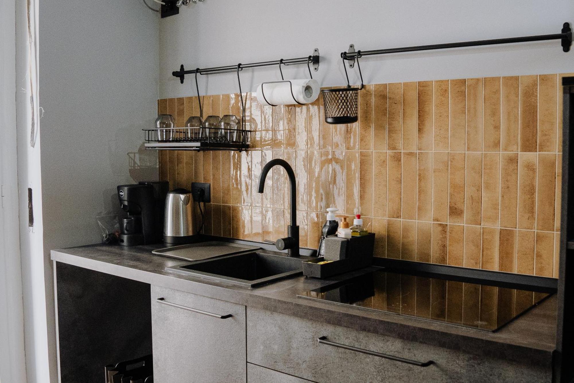 Genova Industrial Rooms Экстерьер фото