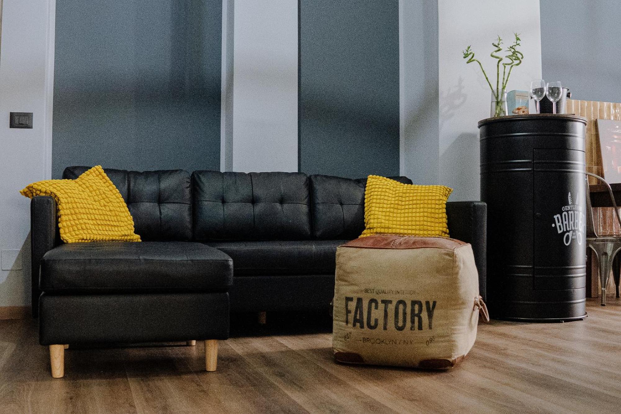 Genova Industrial Rooms Экстерьер фото